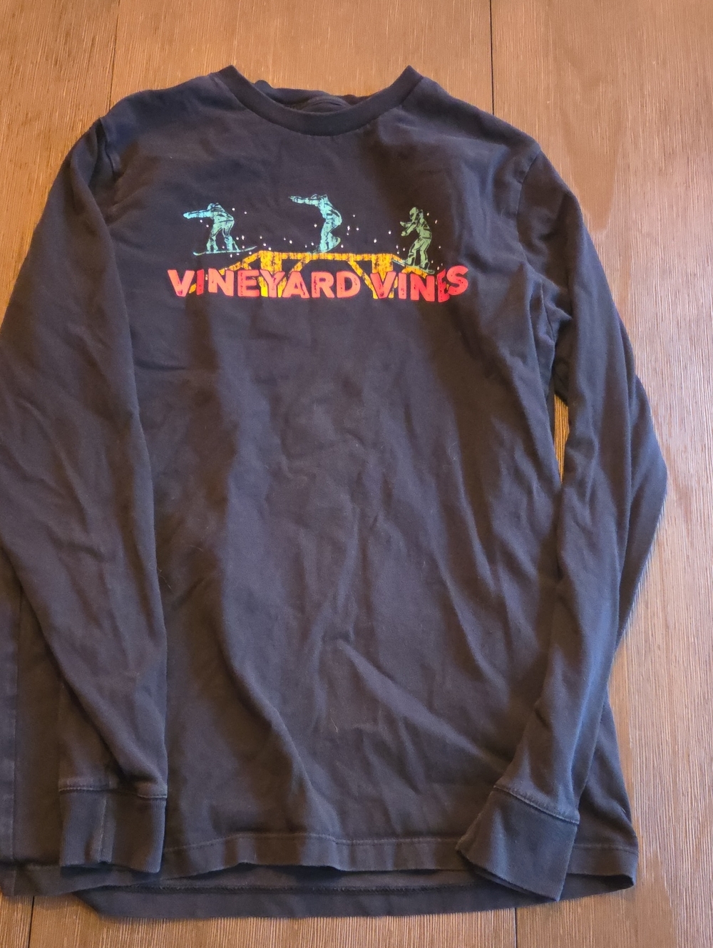 Vineyard Vines Boys Sz Large Black Long Sleeve Tee with Multicolor Graphic